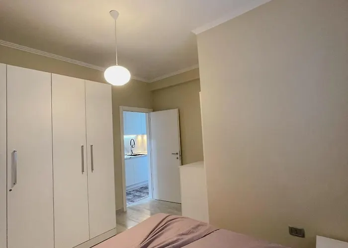 Myrtaj * Golem (Tirana)